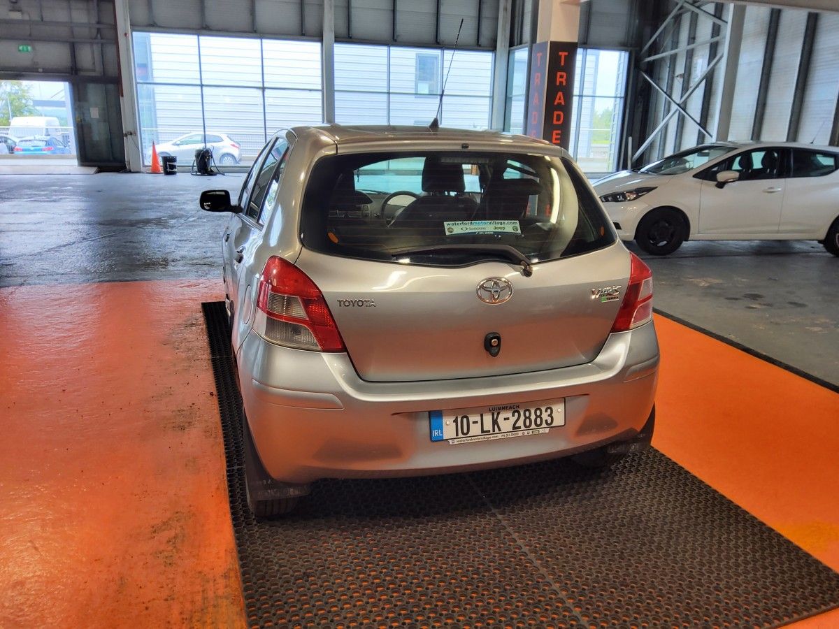 Toyota Yaris 1.0 VVT-i Terra