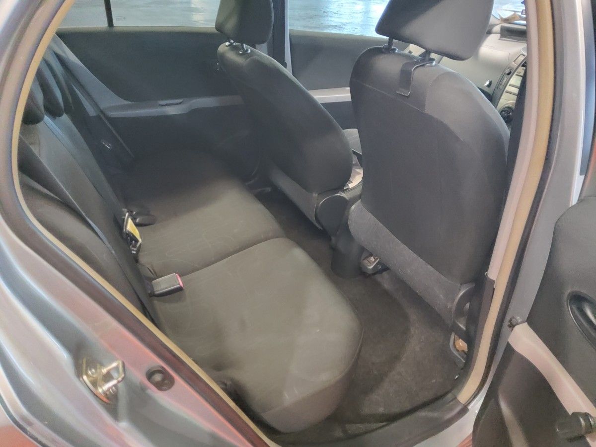 Toyota Yaris 1.0 VVT-i Terra