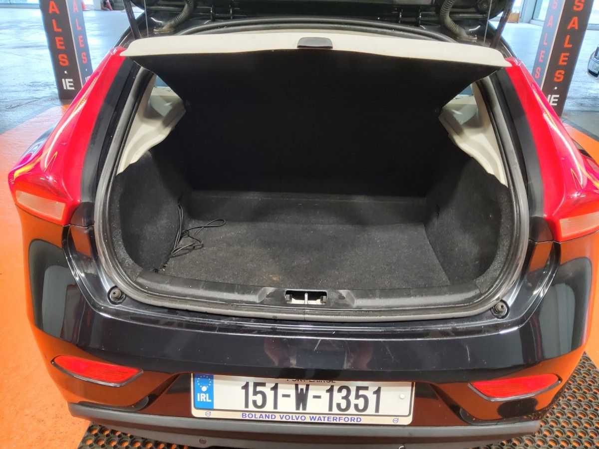 Volvo V40 1.6 D2 (115hp) SE Leather