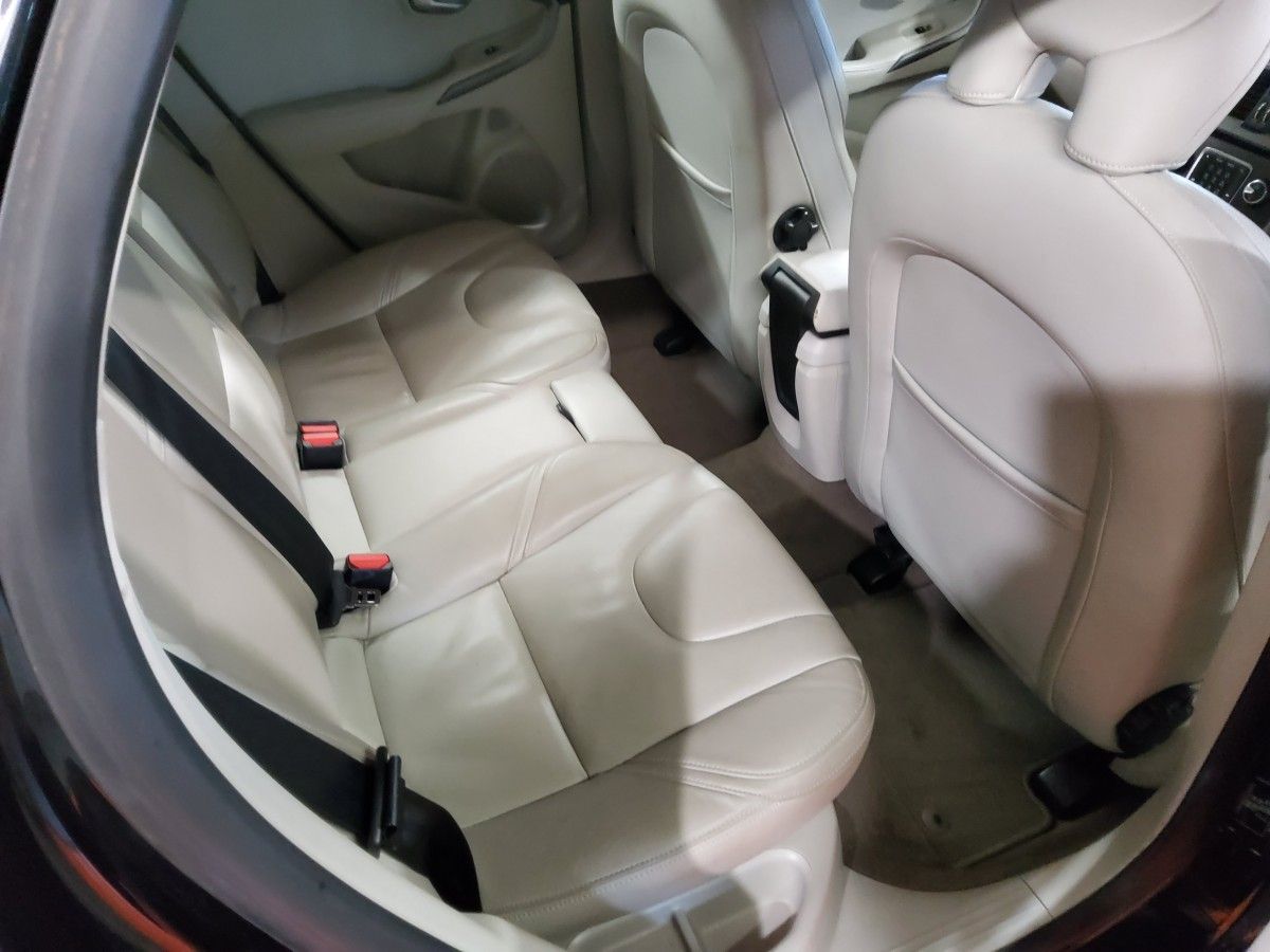 Volvo V40 1.6 D2 (115hp) SE Leather