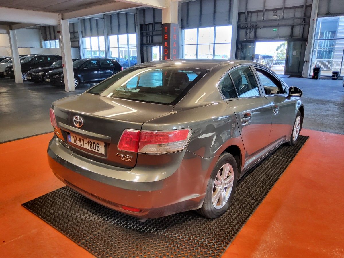 Toyota Avensis 1.6 Valvematic Aura
