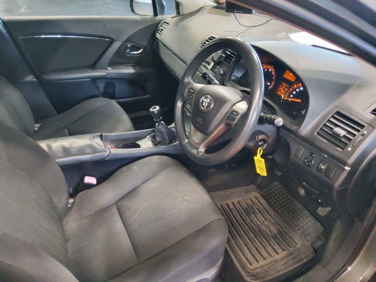 Toyota Avensis 1.6 Valvematic Aura