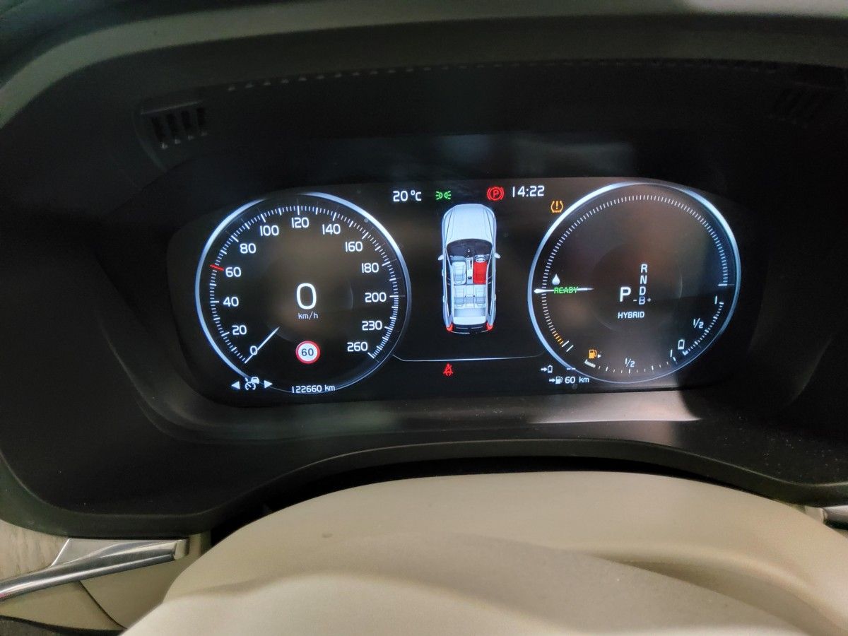 Volvo XC60 T8 (390hp) PHEV Inscription Auto AWD