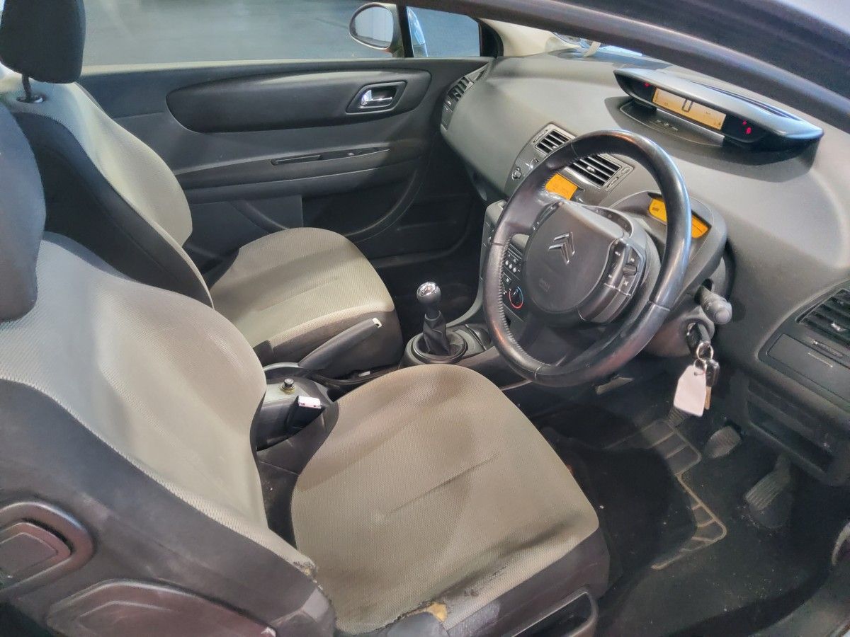 Citroen C4 1.4i 16V VTR Coupe