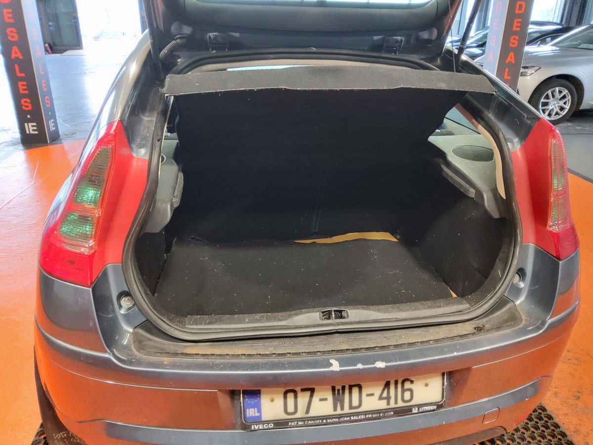 Citroen C4 1.4i 16V VTR Coupe