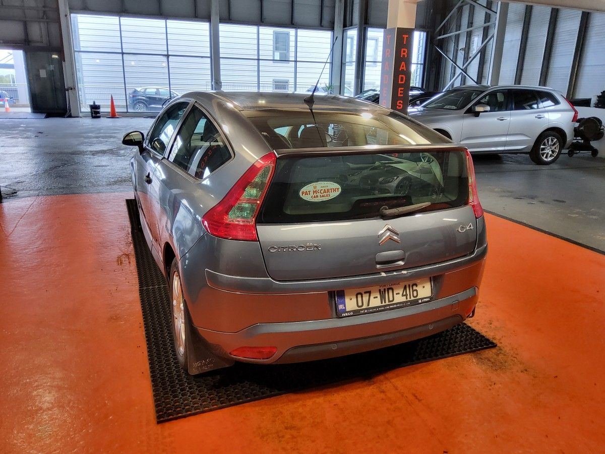 Citroen C4 1.4i 16V VTR Coupe