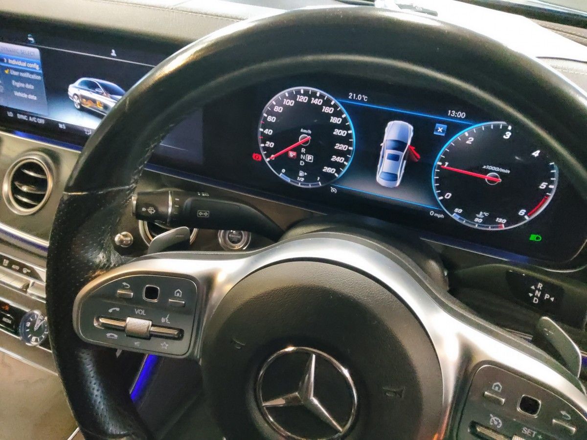 Mercedes-Benz E-Class E 220 d A/T Avantgarde