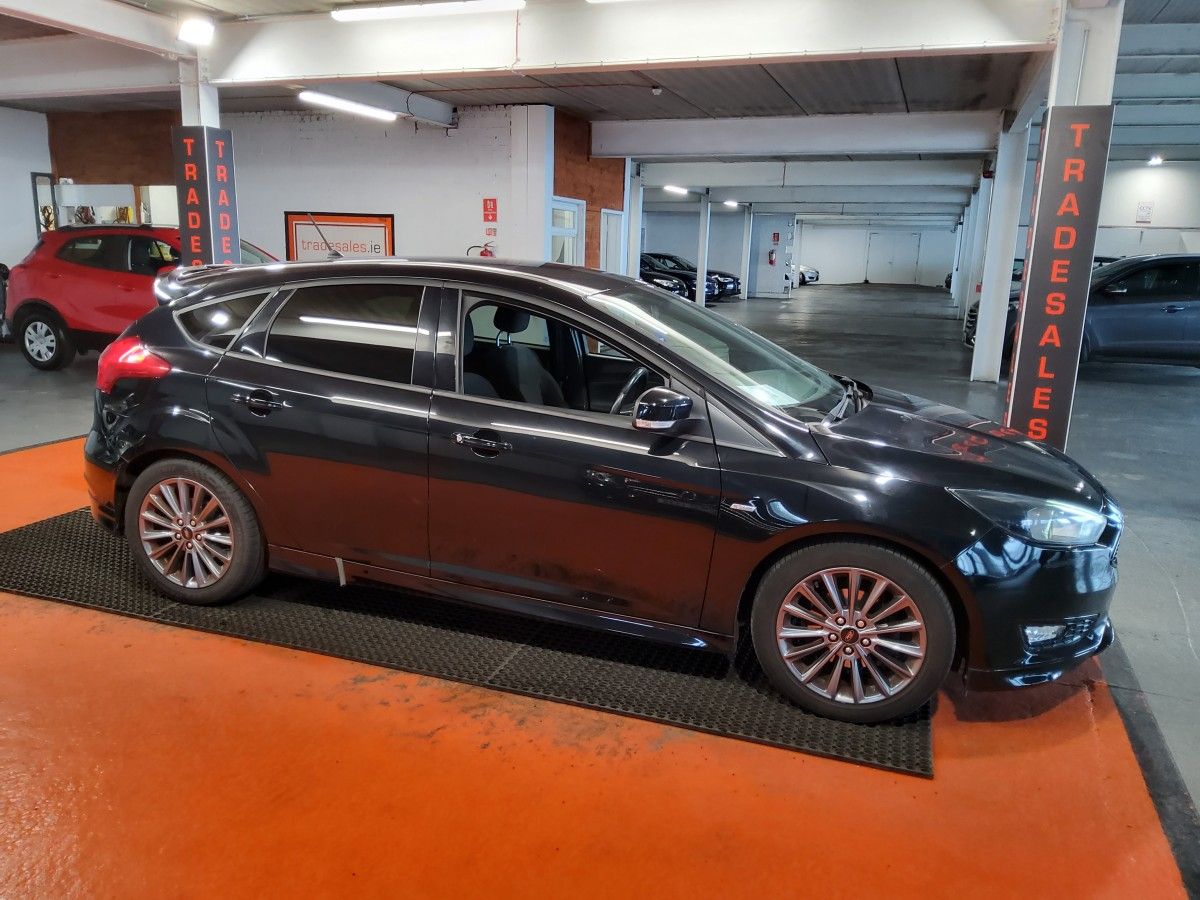 Ford Focus 1.0 EcoBoost 125PS ST-Line