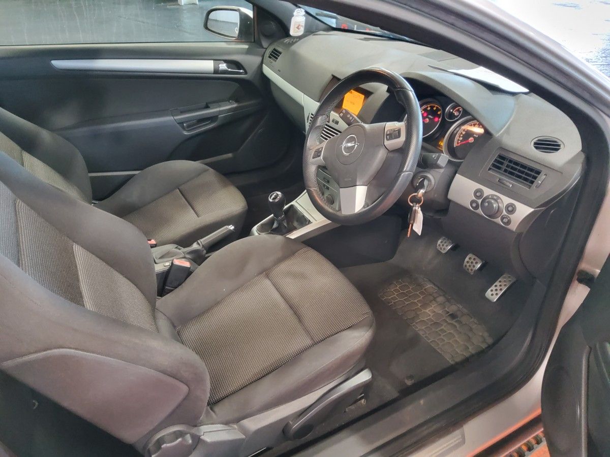 Opel Astra 1.4 16V SXI
