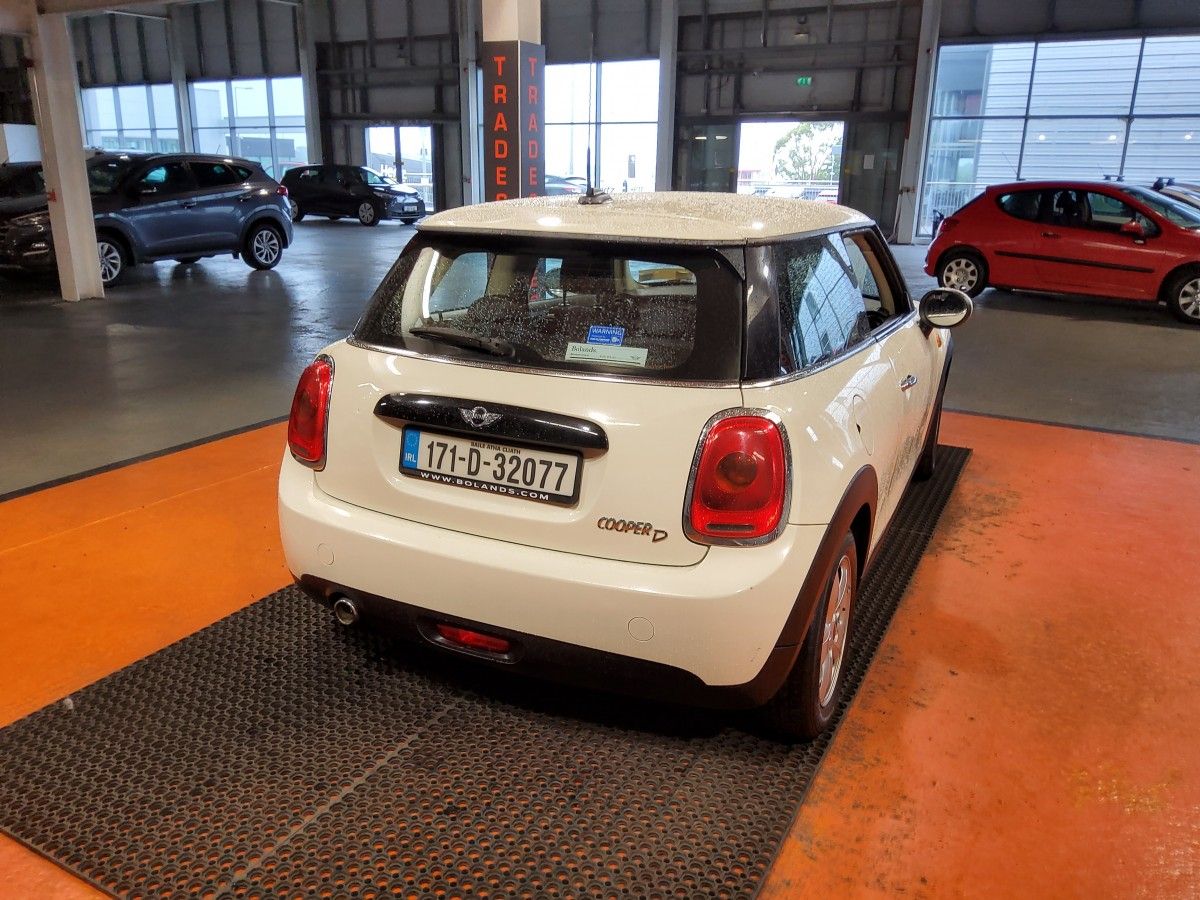MINI Cooper Cooper D