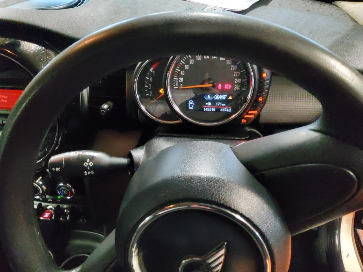 MINI Cooper Cooper D