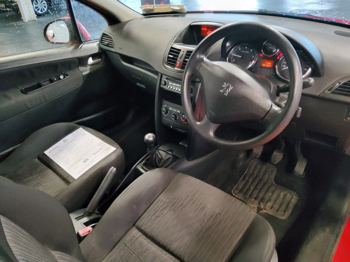 Peugeot 207 1.4 HDI 70 bhp S