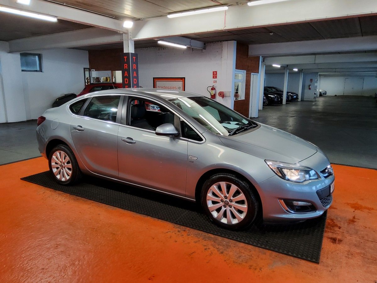 Opel Astra 1.3 CDTI 95PS S/S SE