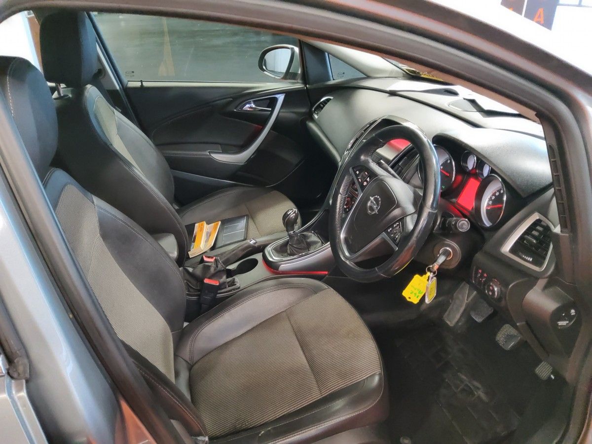 Opel Astra 1.3 CDTI 95PS S/S SE
