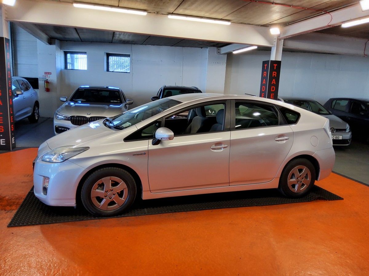 Toyota Prius 1.8 Hybrid Base