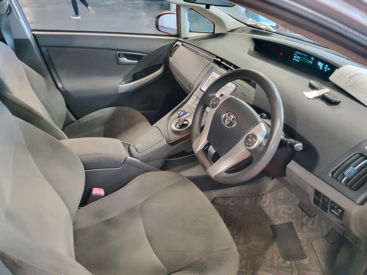 Toyota Prius 1.8 Hybrid Base