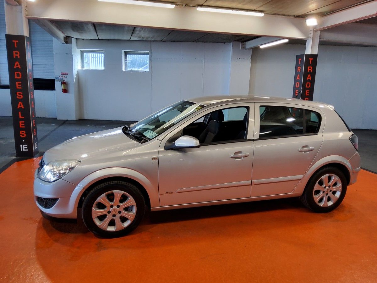 Opel Astra 1.4 16V CLUB