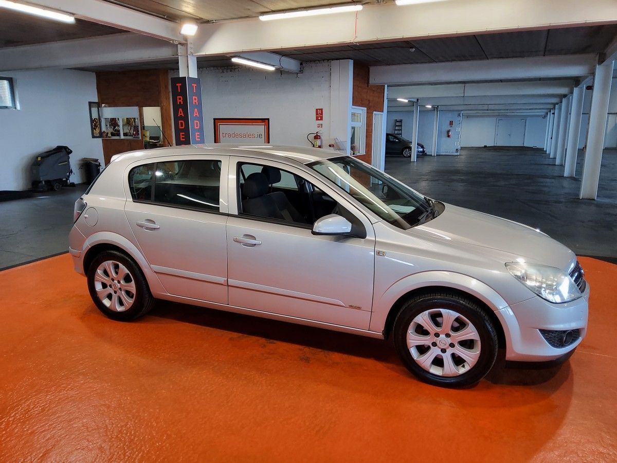 Opel Astra 1.4 16V CLUB