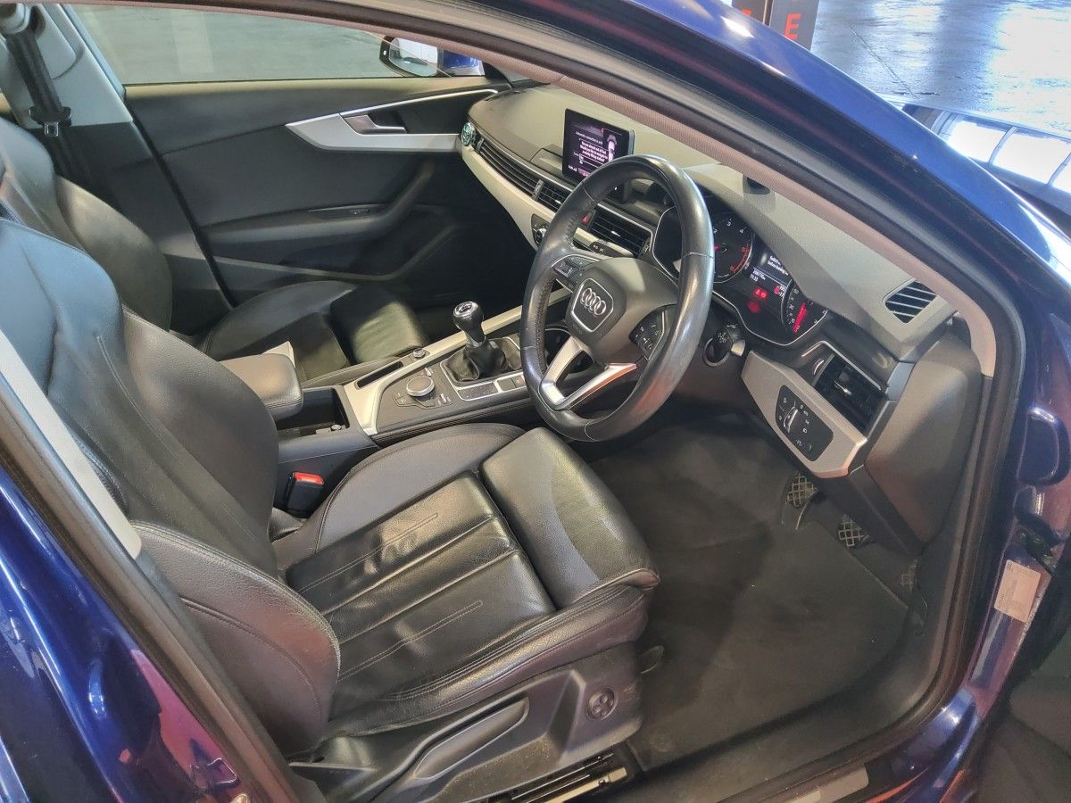 Audi A4 2.0TDI 150HP SE Ultra 18
