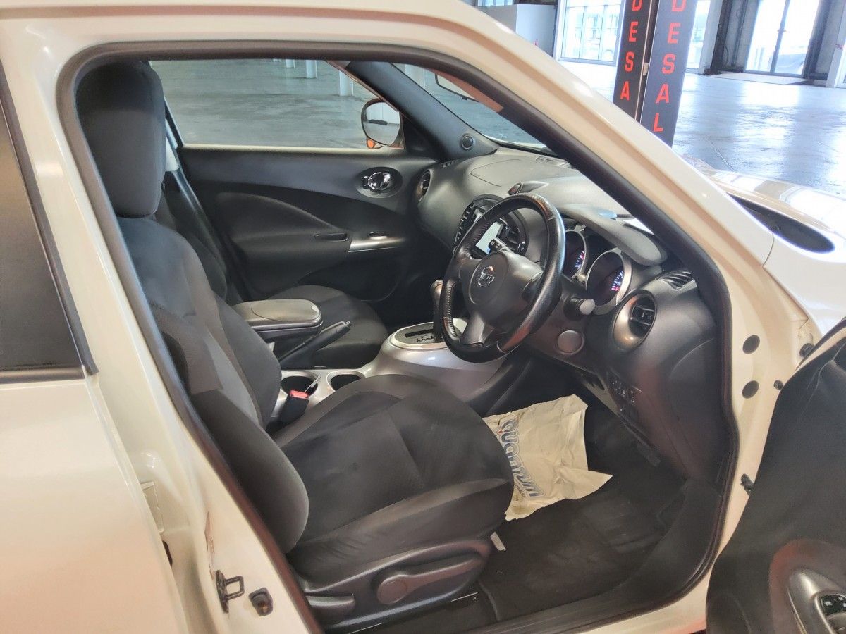 Nissan Juke 1.6 litre petrol SV CVT