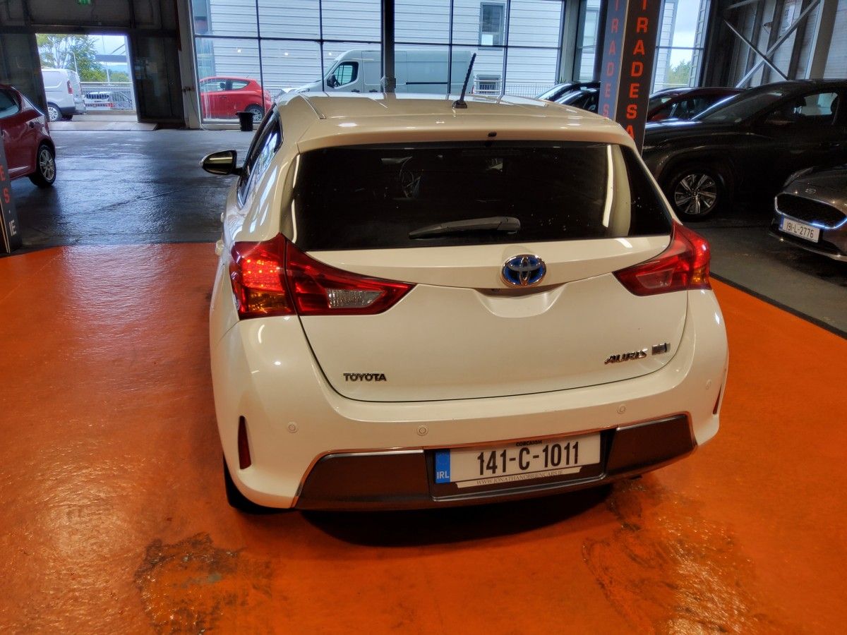 Toyota Auris Auris Hybrid Luxury