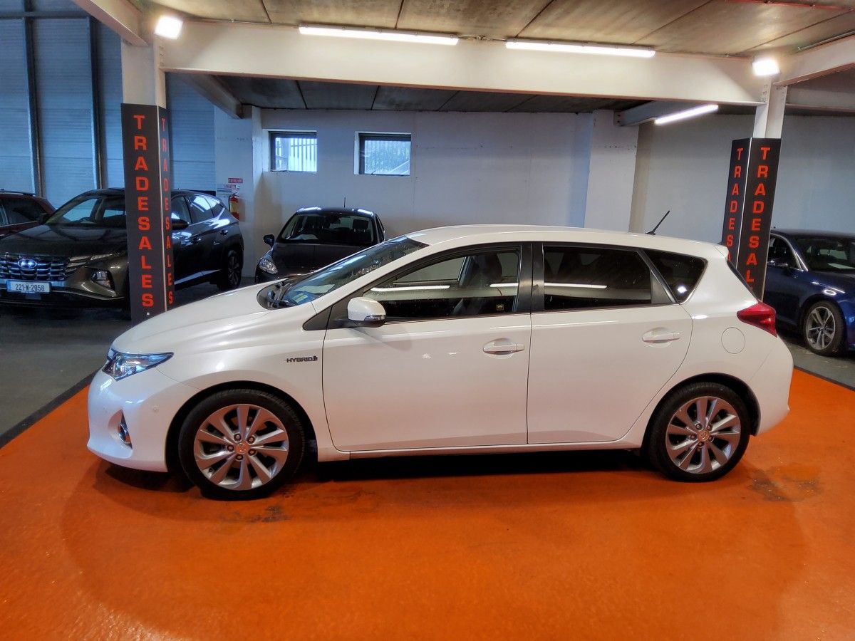 Toyota Auris Auris Hybrid Luxury