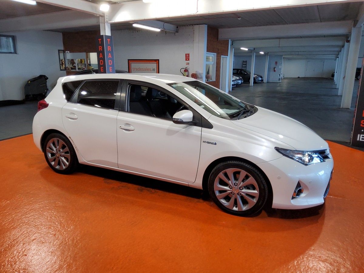 Toyota Auris Auris Hybrid Luxury