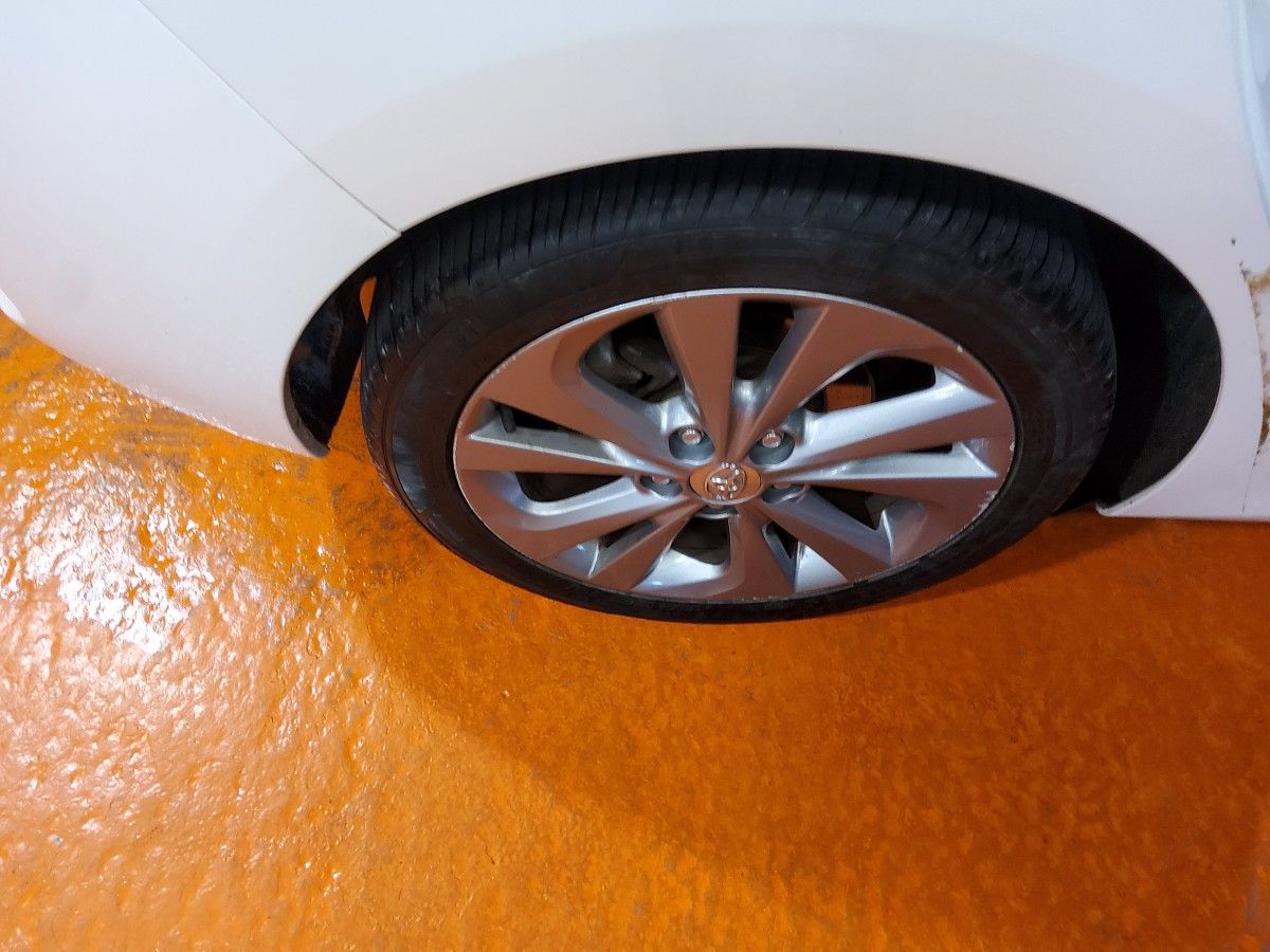 Toyota Auris Auris Hybrid Luxury