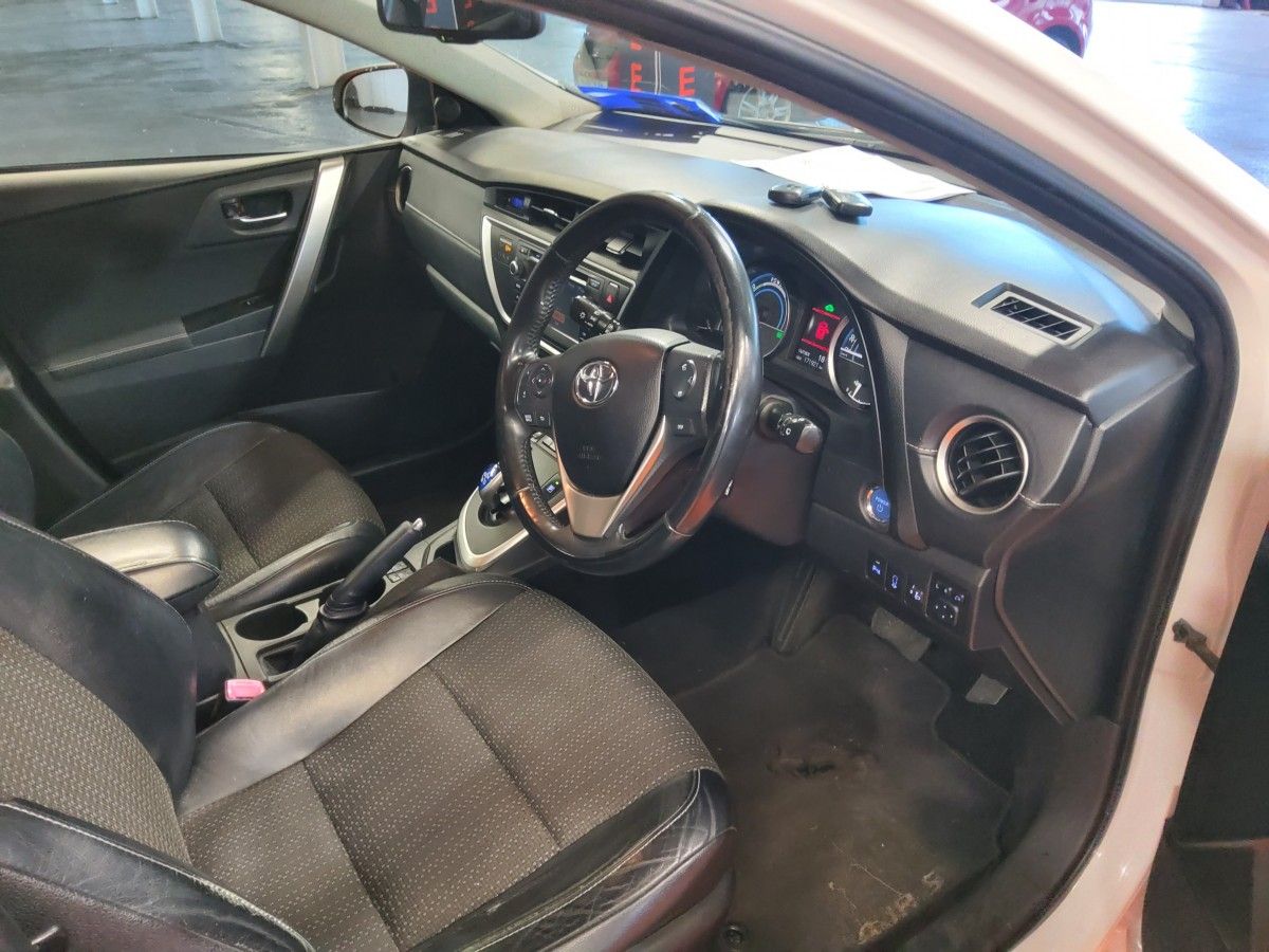 Toyota Auris Auris Hybrid Luxury