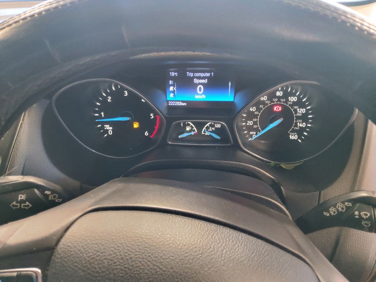 Ford Focus 1.5 TDCi 120PS Zetec PowerShift