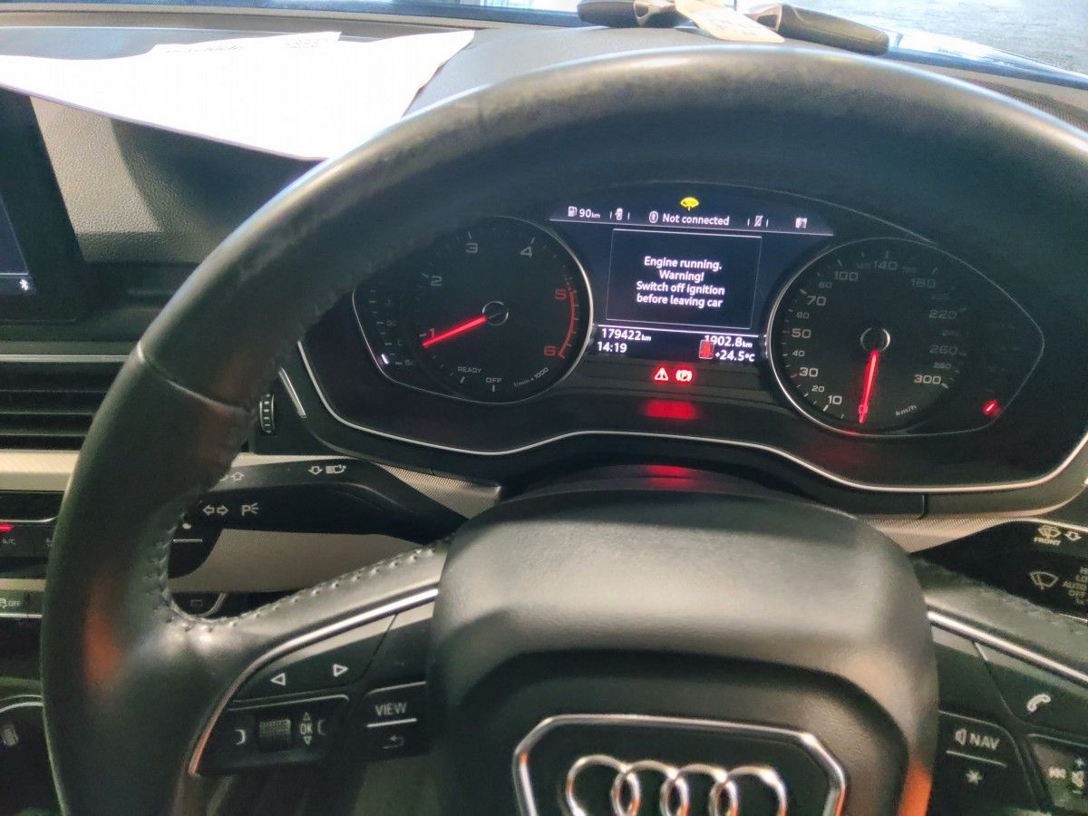Audi A4 2.0TDI 122HP SE Ultra