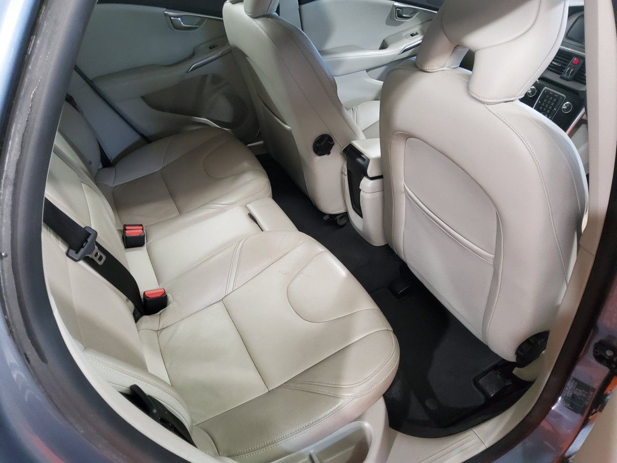 Volvo V40 D2 (120hp) Momentum Edition