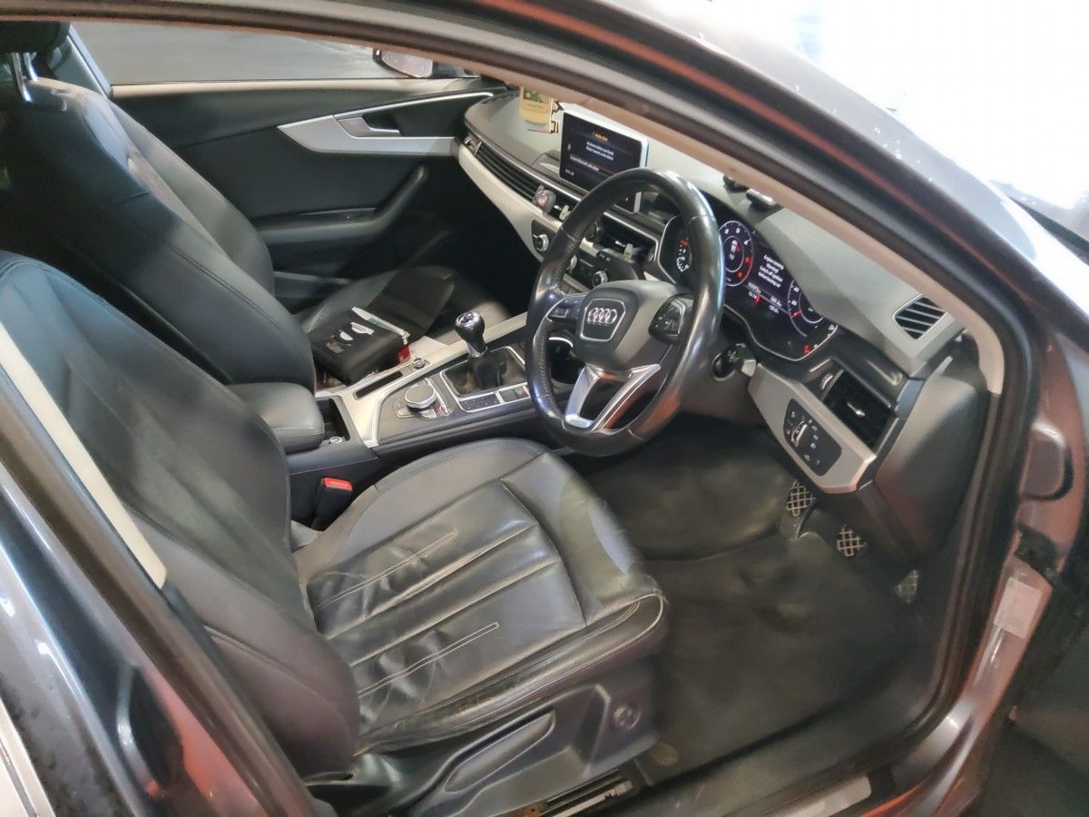 Audi A4 2.0TDI 150HP SE Ultra