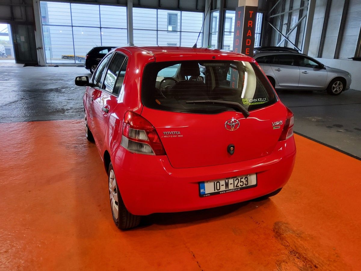Toyota Yaris 1.0 VVT-i Terra