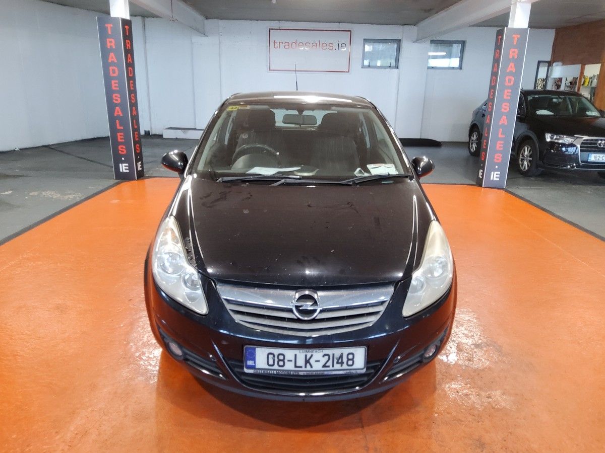 Opel Corsa 1.2i 16v CLUB 3 DR