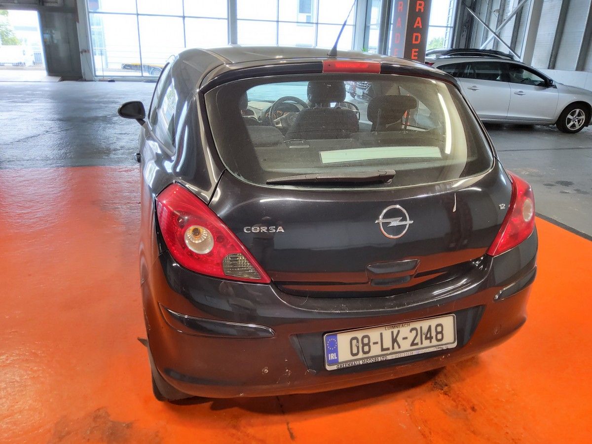 Opel Corsa 1.2i 16v CLUB 3 DR