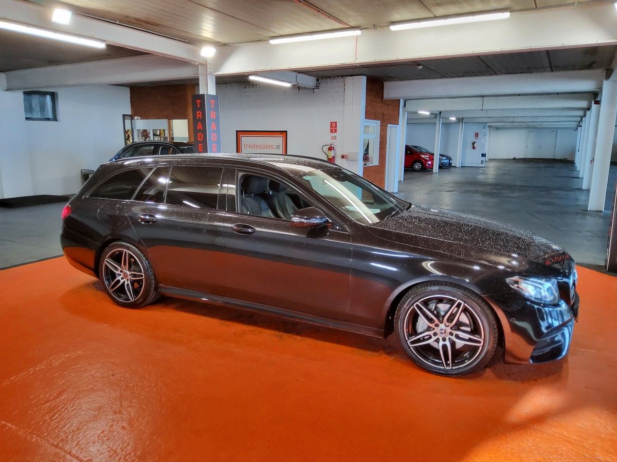 Mercedes-Benz E-Class E220 AMG D A LINE