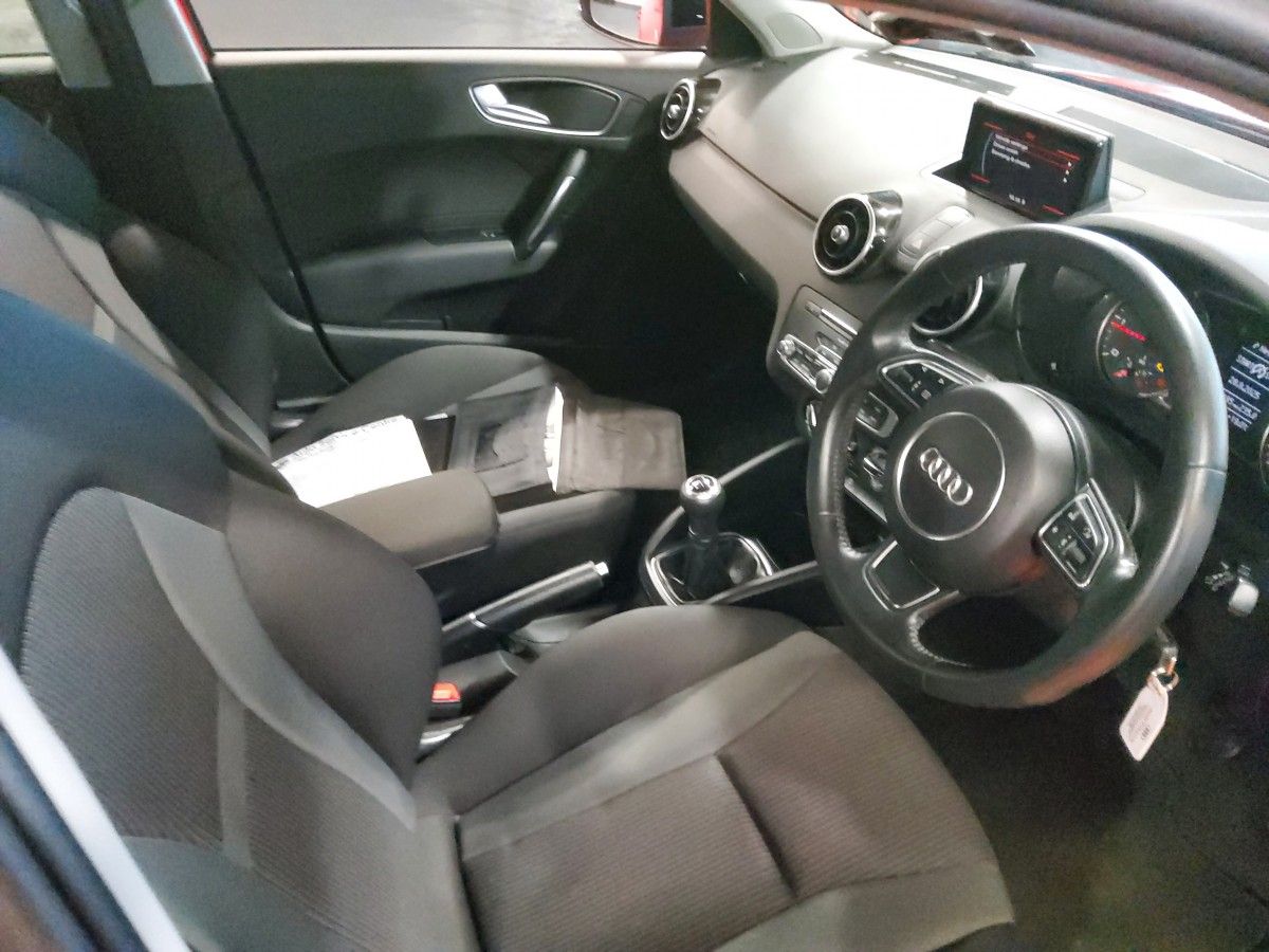 Audi A1 1.4TDI 90HP SE