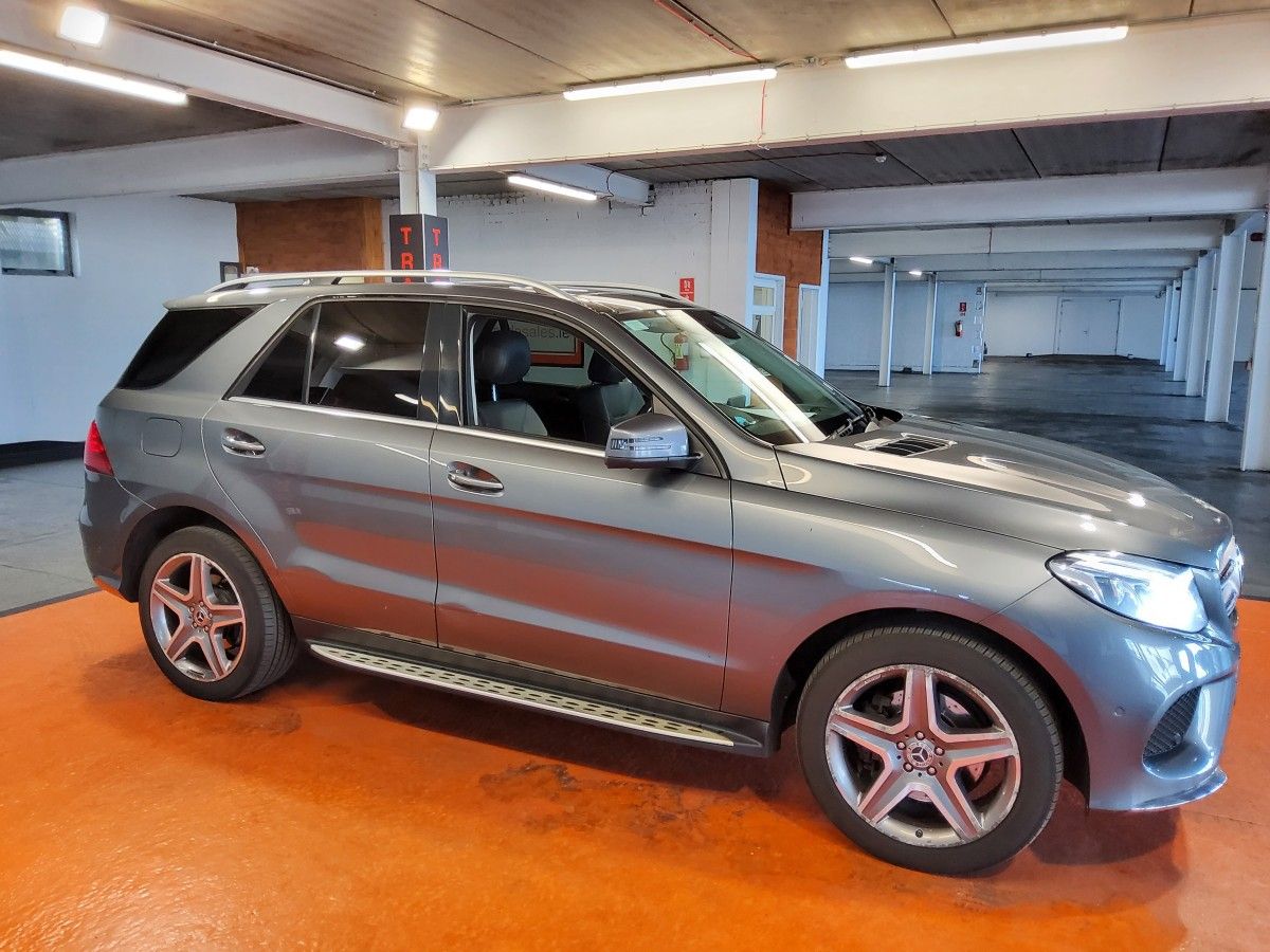Mercedes-Benz GLE GLE 250 D AMG SPORT 4Matic