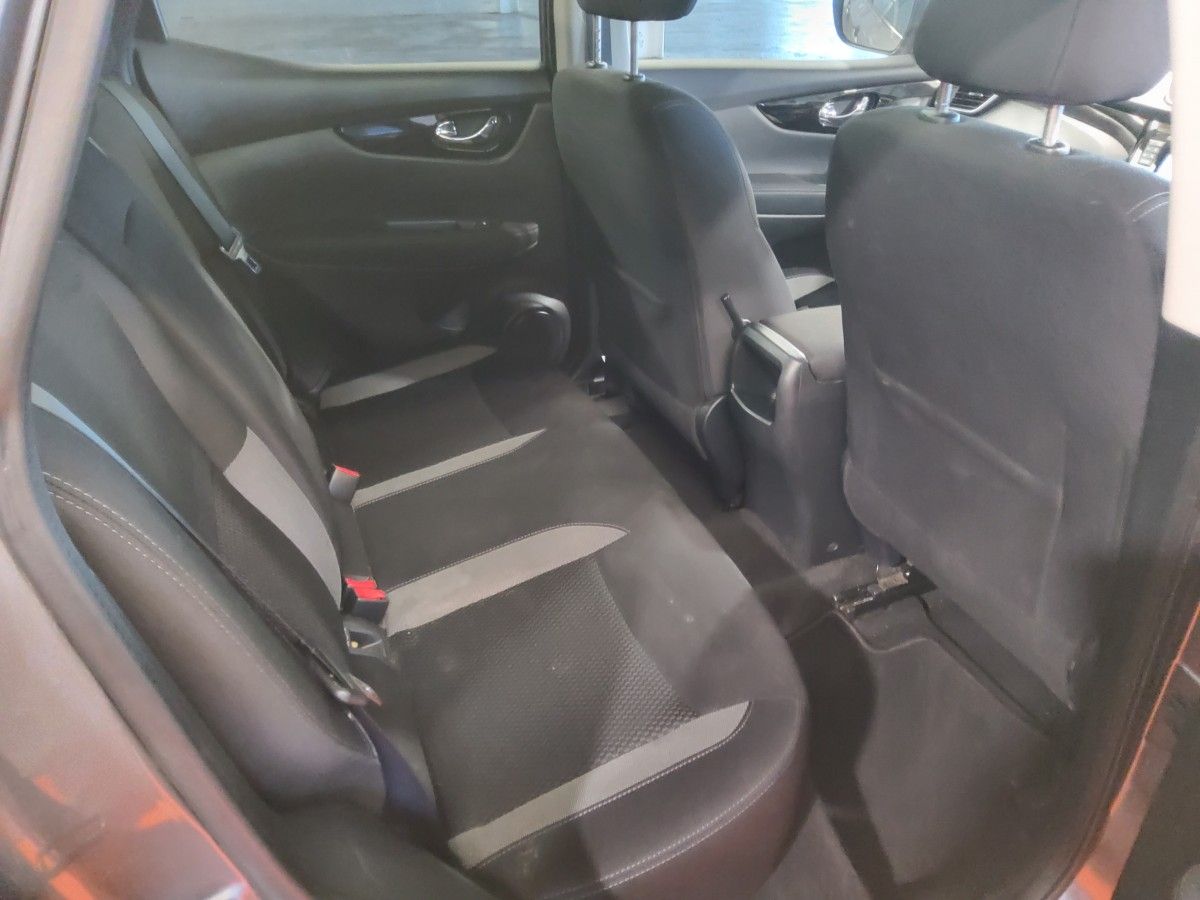 Nissan QASHQAI 1.2 PET SV CVT