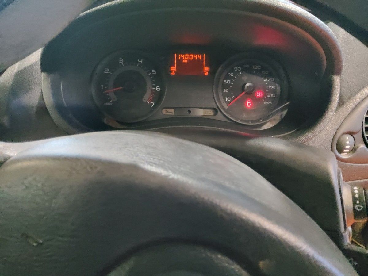 Renault Clio 1.2 16V AUTHENTIQUE