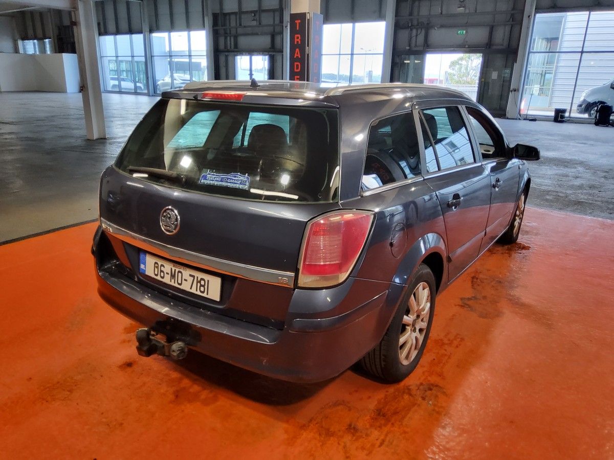 Vauxhall Astra ASTRA 1.8      DESIGN 5 DR AUT