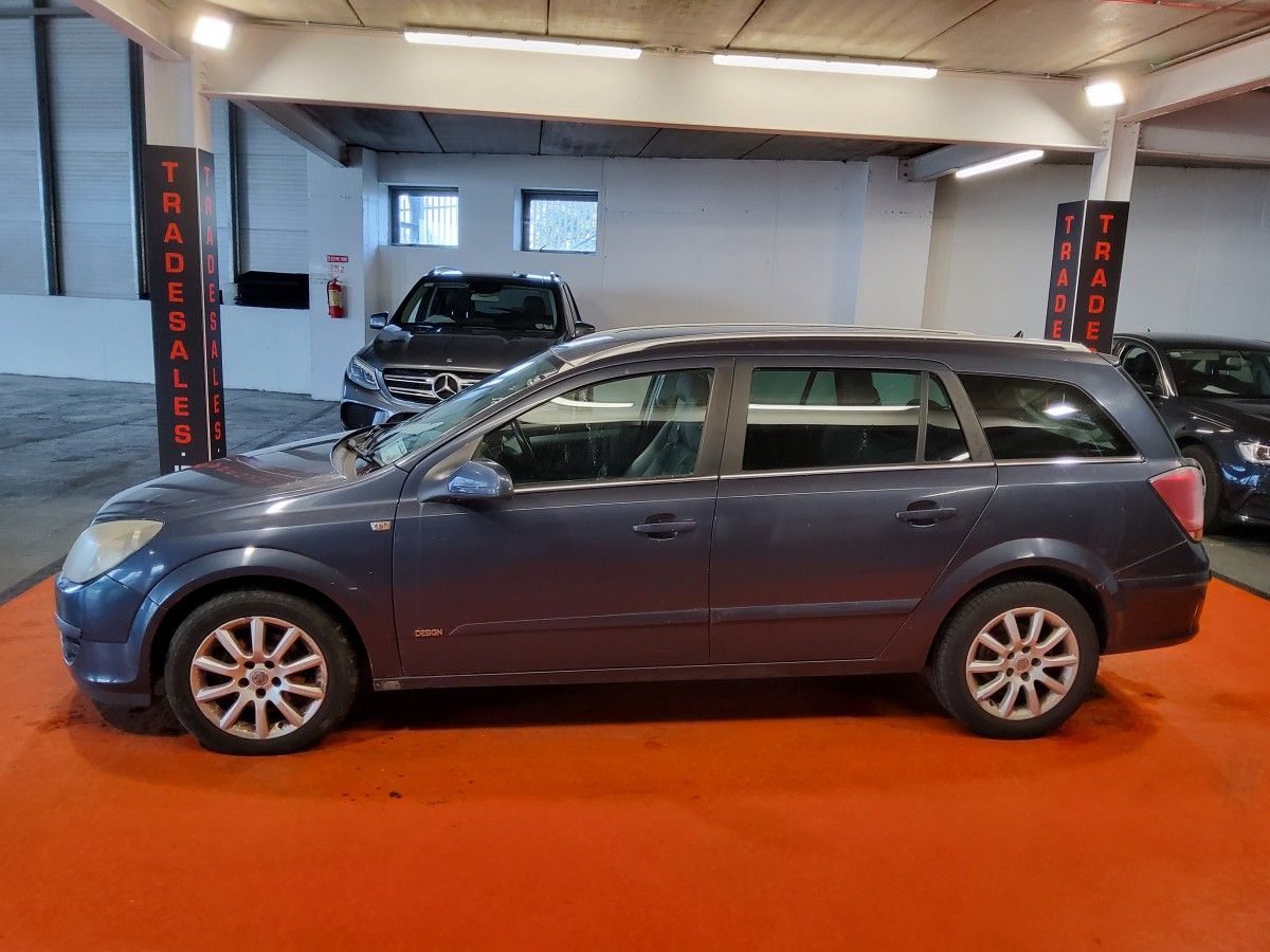 Vauxhall Astra ASTRA 1.8      DESIGN 5 DR AUT
