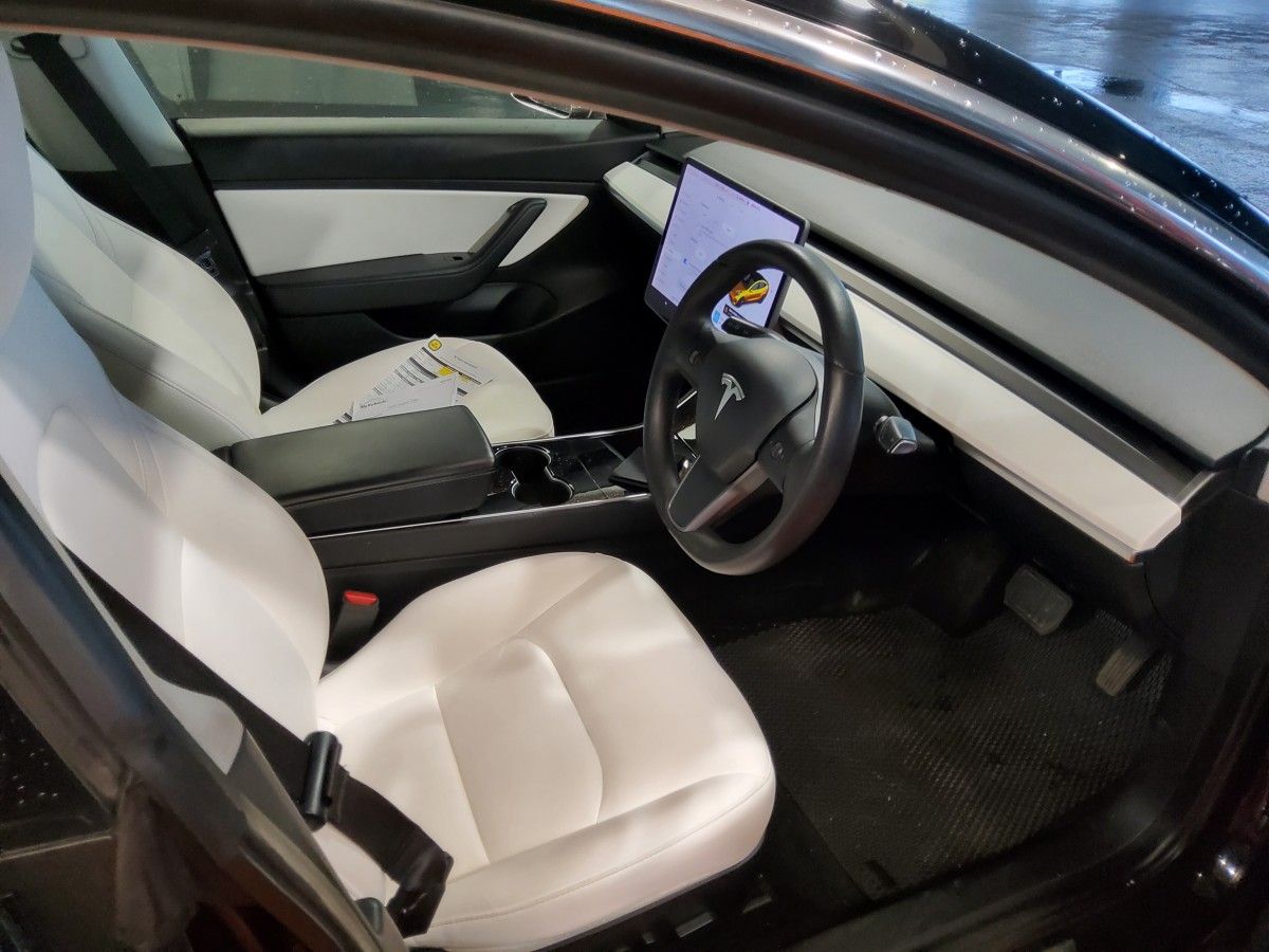 Tesla Model 3 Standard Range Plus (RWD)