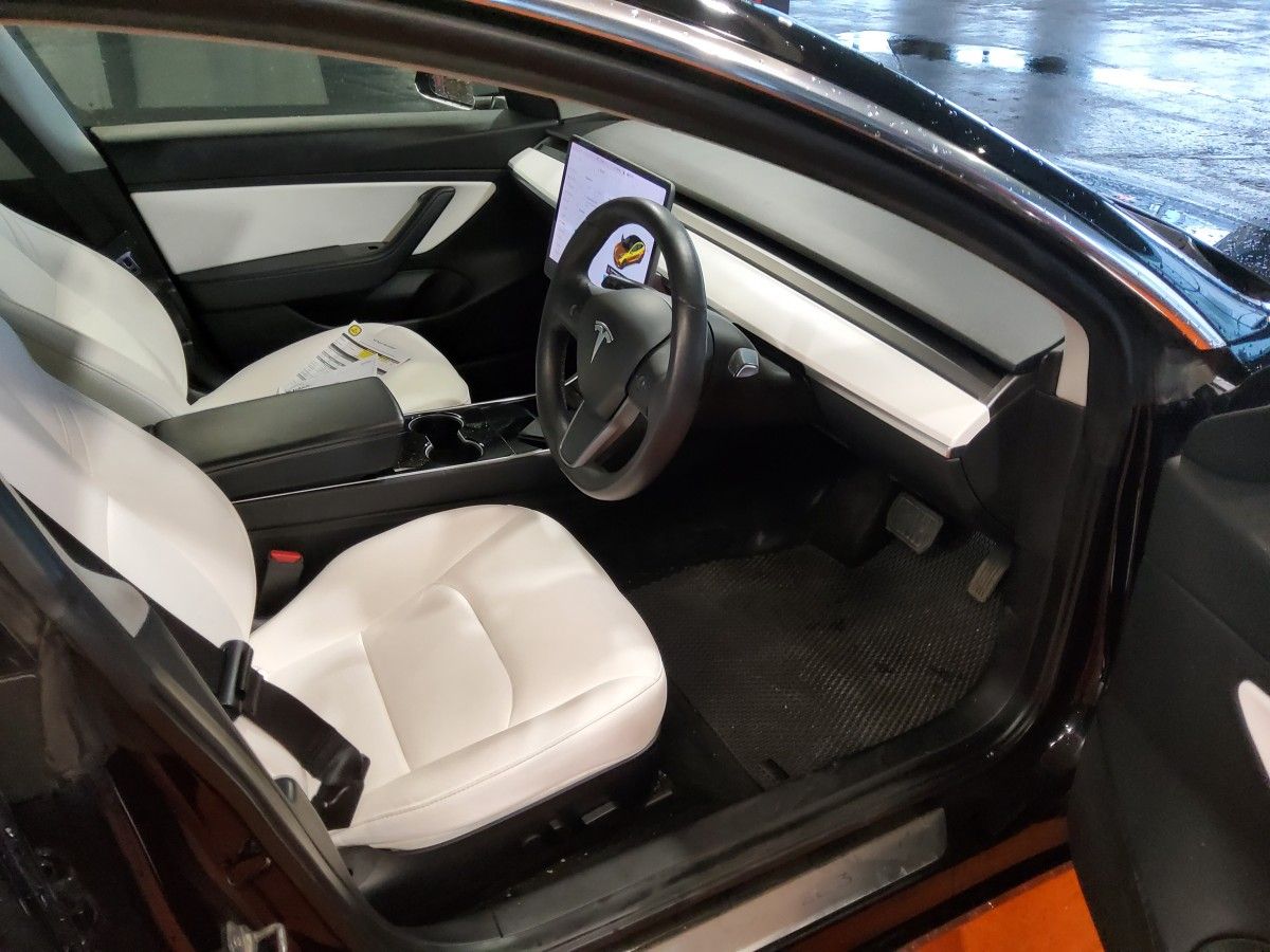 Tesla Model 3 Standard Range Plus (RWD)