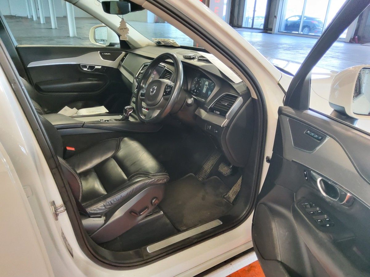Volvo XC90 D5 (235hp) AWD Inscription Geartronic