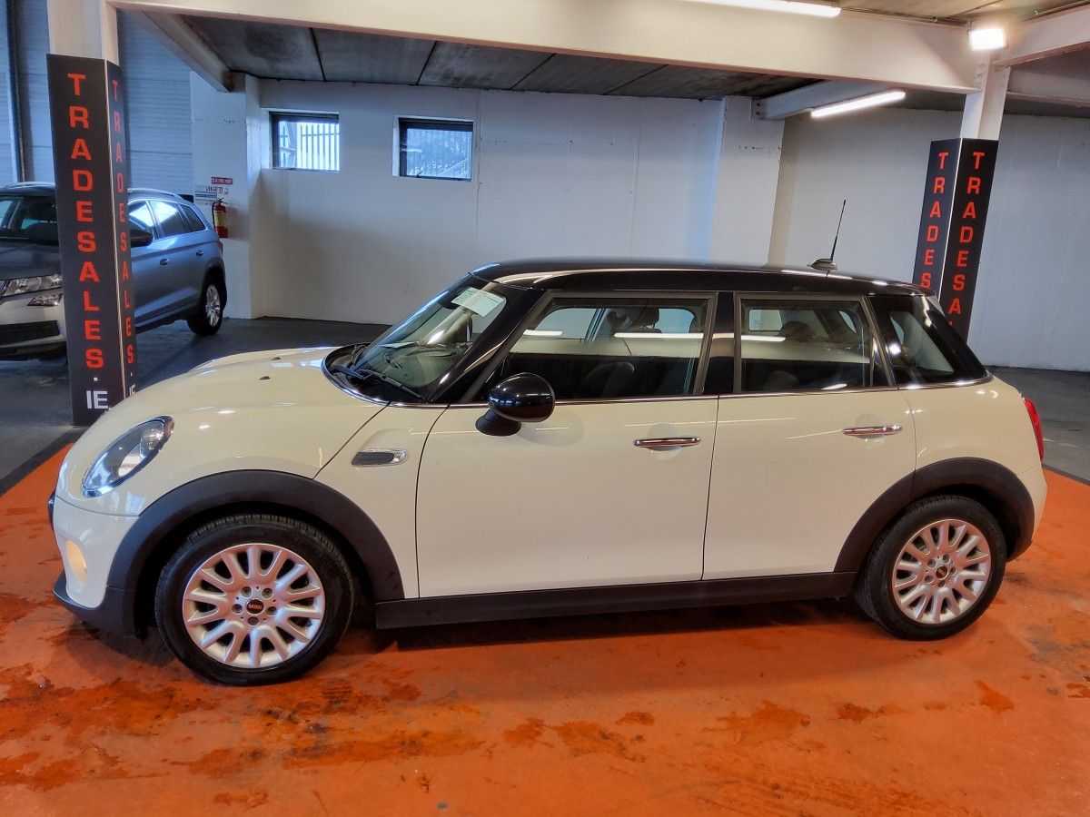 MINI Cooper Cooper D