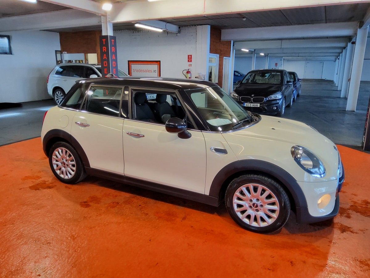MINI Cooper Cooper D