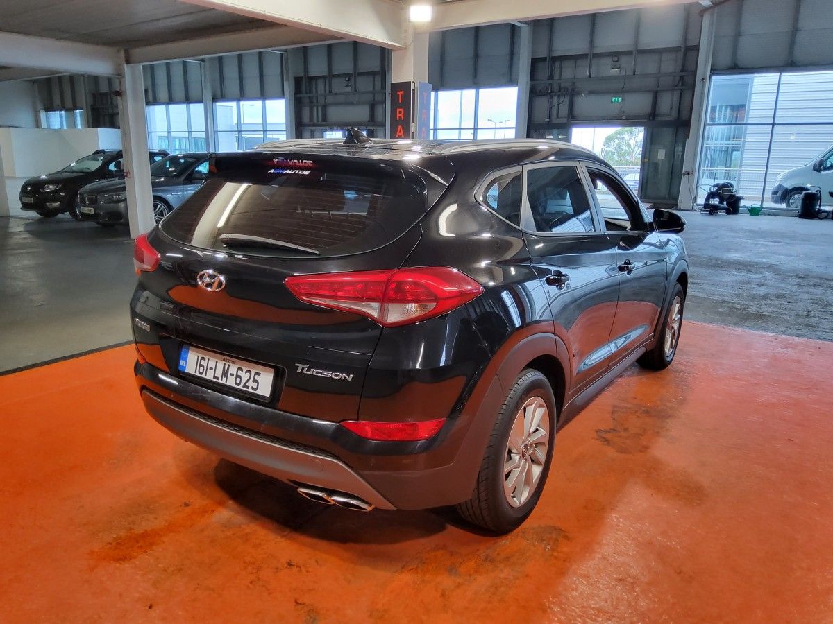 Hyundai Tucson SE 2.0 CRDI 2WD NAV Bd