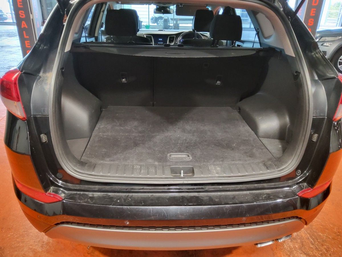Hyundai Tucson SE 2.0 CRDI 2WD NAV Bd